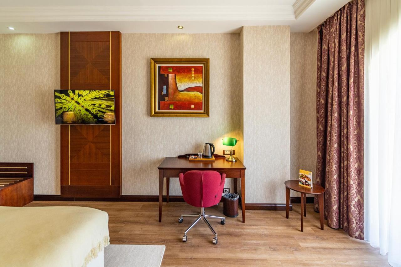 Wellborn Luxury Hotel Kocaeli Bagian luar foto