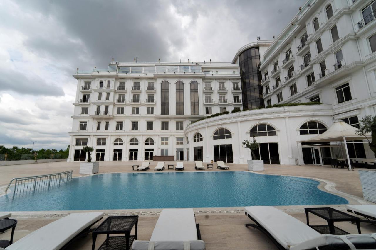 Wellborn Luxury Hotel Kocaeli Bagian luar foto